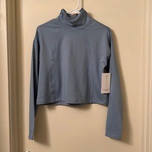 Women’s XS Athleta whistler mock neck top new with tags, perfect condition